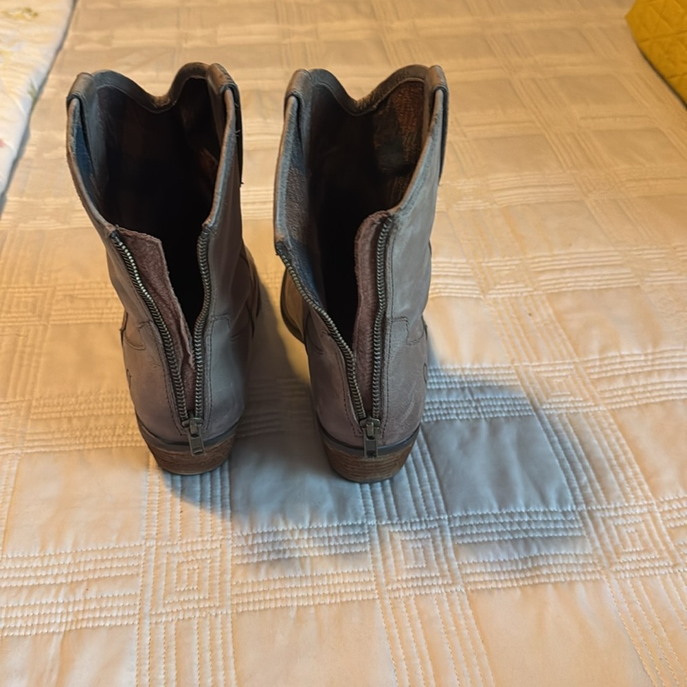 Born cowboy boots SZ 9.5 - Picture 2 of 10